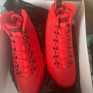 Jordan 9 chilli og all